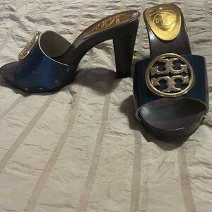 Tory Burch Blue and Gold High Heels with Elegant Medallion